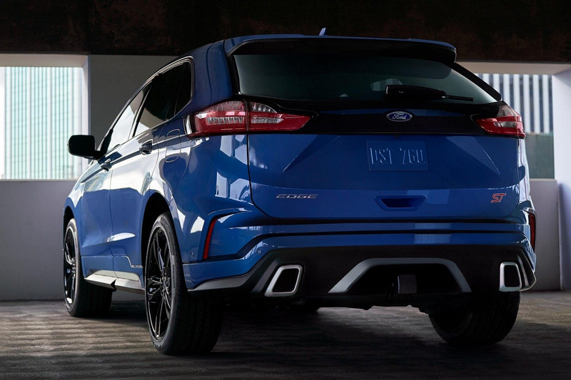 Illustration for article titled 2019 Ford Edge ST starts at $41,200